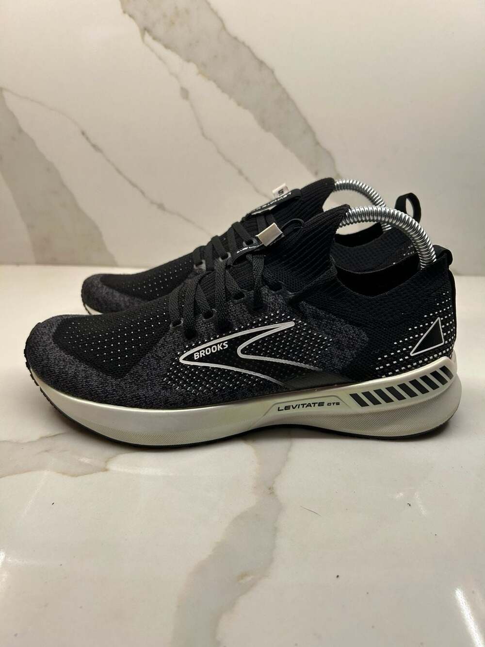 Brooks Levitate StealthFit 5 Running Shoes Black White (Size: 9)